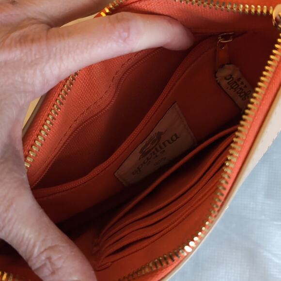 Spartina 449 Wristlet Featuring A Map Of The Northeastern Harbors - Picture 6 of 10